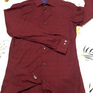 Apt. 9 Men’s button up long sleeved shirt